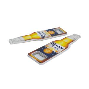 Abrebotellas con imán para nevera con forma de botella de plástico para cerveza, bebida, regalo de recuerdo - Product Image 3