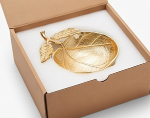 Cuenco redondo poco profundo con diseño de hoja dorada premium, hecho a mano, de metal, decorativo para el hogar, elegante adorno para mesa. - Product Image 6