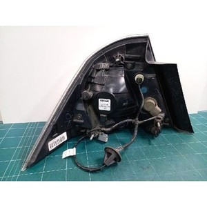 ไฟท้ายขวา Taurus V, VI ปี 2007-2012 มือสอง ของแท้ รหัส 8T5313B504 - Product Image 3