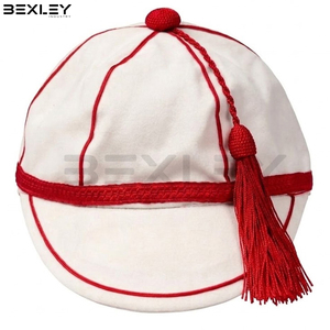 Gorras de Graduación Clásicas con Borlas y Ribetes Rojos, Gorras de Honor de Terciopelo Blanco Vintage para Equipos Deportivos Escolares - Product Image 3