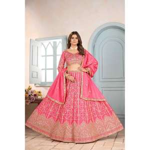 Lehenga Choli Moderno con Bordado Profundo - Combinación Perfecta de Elegancia y Tradición para Fiestas - Product Image 1