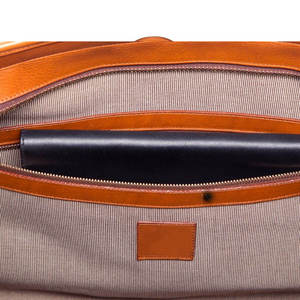 Bolsa Deportiva Impermeable de Venta Caliente, Fabricada en Pakistán, Material Resistente, Diseño de Logotipo Impreso Ecológico, Bolsa Deportiva de Cuero - Product Image 6