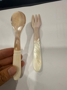 Cuillère en coquillage naturel du Vietnam pour servir des desserts, décoration de maison côtière, thème plage, arrangements de table, collections de cadeaux pour boutiques et vente au détail - Product Image 2