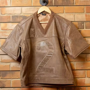 เสื้อยืดโอเวอร์ไซส์แขนสั้นสไตล์สตรีทแวร์ หนัง PU ปักลายพิมพ์ลายขาดๆ แบบเจอร์ซีย์ ทรงบ็อกซี่ ครอป สำหรับผู้ชาย - Product Image 1