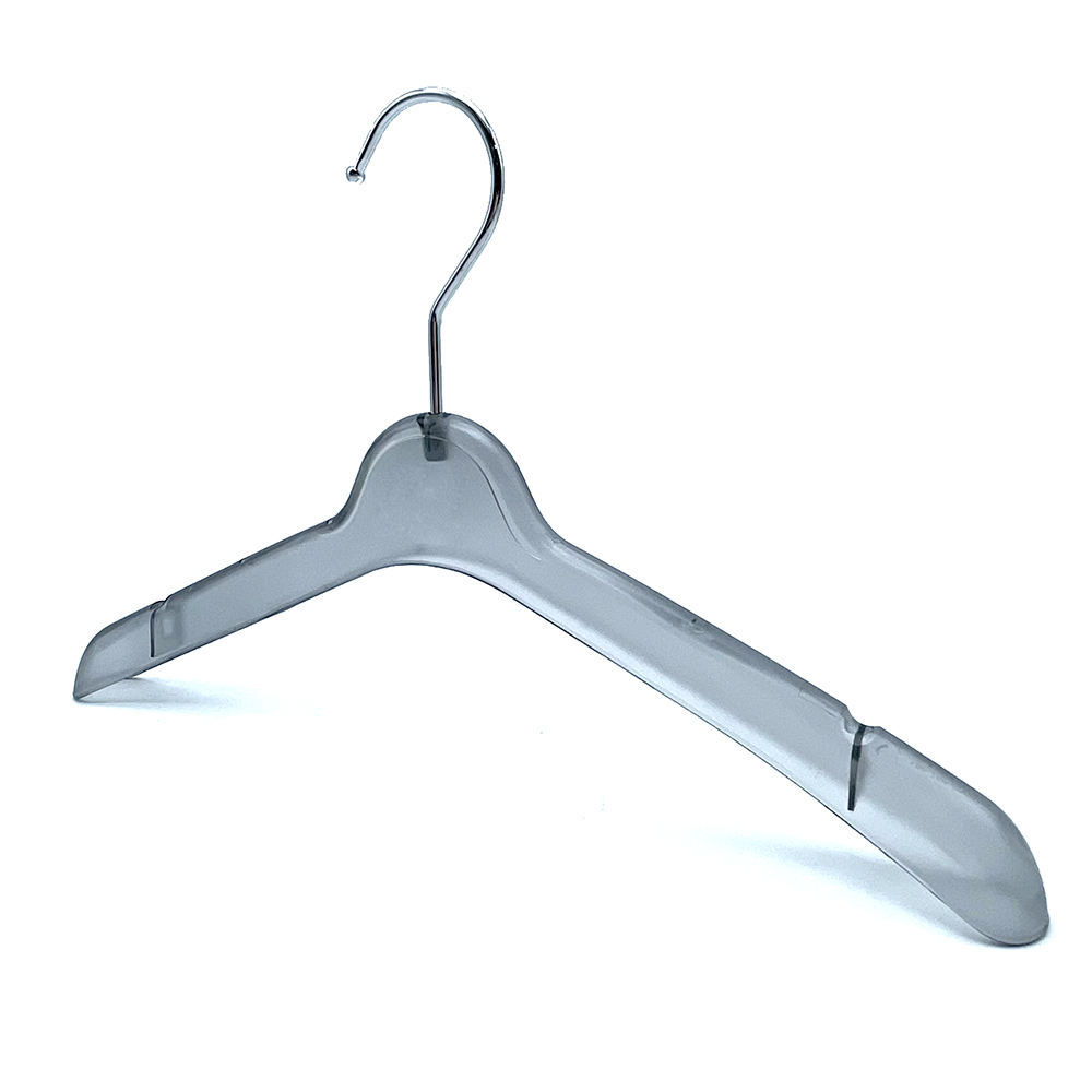 สีดำโปร่งแสง