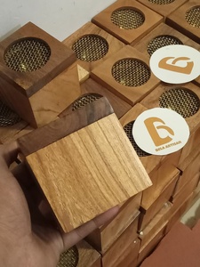 Brûleur à Bakhoor Arabe en Bois d'Acacia Fait Main Bela Artisan, Vente Chaude, Brûleur d'Encens Oud Décoration Maison Toutes Saisons - Product Image 3