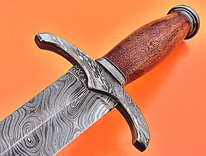 Espada larga decorativa vintage de acero de Damasco, hecha a mano, con mango de madera de palisandro y olivo, agarre texturizado, funda, colección de cosplay - Product Image 3