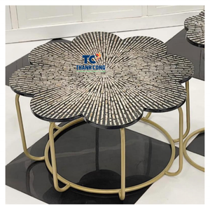 Table en nacre fabriquée à la main, décoration artisanale, table en mosaïque de nacre, Vietnam - Product Image 1