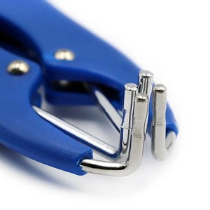 Pinza Castradora de Grado Veterinario con Anillos, Acabado Mate, Equipo para Ganadería, Cría de Cerdos y Suministros de Ganadería - Product Image 6