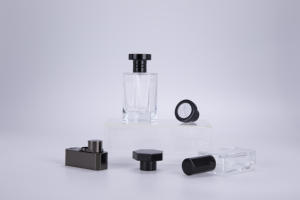 Nouveau flacon en métal Zamak au design luxueux avec couleur et logo personnalisables pour parfum en alliage - Product Image 6