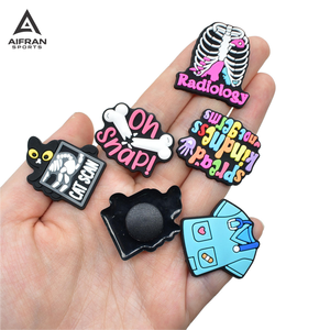 AIFRAN Breloques pour sabots en PVC souple, style lettre animale, motif fleur, accessoires DIY pour chaussures de jardin, vente en gros - Product Image 3