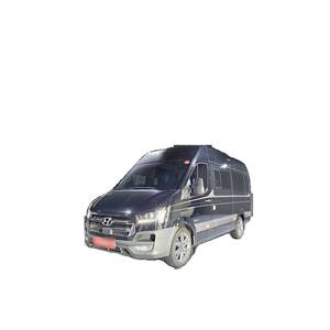 Hyundai Solati de 15 Plazas, Modelo Diciembre 2023, 25,958 km, Diésel, Transmisión Automática, Volante a la Izquierda, con Cámara Trasera - Product Image 1