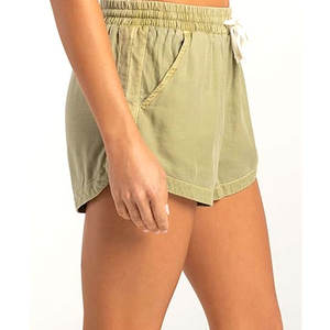 Shorts pour femmes légers et de haute qualité, best-sellers, usage décontracté, vente chaude, service OEM, shorts pour femmes fabriqués au Pakistan - Product Image 2
