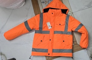 Veste de sécurité de qualité supérieure, uniforme d'hiver, veste de service extérieure pour patrouille et service de nuit, disponible à la vente - Product Image 4