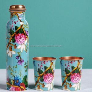 Ensemble de bouteille d'eau en cuivre et de verre avec finition moderne, portable et réutilisable pour l'Ayurveda et l'usage quotidien par Ali Handicraft - Product Image 4