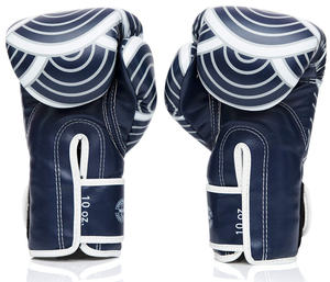 นวมชกมวย Fairtex สีน้ำเงินกรมท่า ลายคลื่นสีขาว หนังแท้ ปิดด้วยแถบตีนตุ๊กแก ระบายอากาศได้ดี อุปกรณ์ฝึกซ้อมสำหรับผู้ใหญ่ - Product Image 3