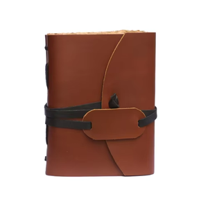 สมุดบันทึกหนังทำมือสไตล์วินเทจ ขอบฉีกแบบเด็คล กระดาษนุ่ม เย็บด้วยด้าย  ของขวัญปรับแต่งได้ สำหรับเขียน สะกดคำ และทำคาถา - Product Image 1