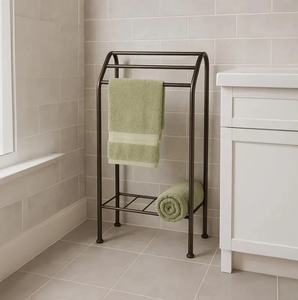 Elegante Toallero de Metal Bronce, Soporte de Almacenamiento con Marco Curvo, Organizador de Baño, Estructura Clásica y Duradera - Product Image 1