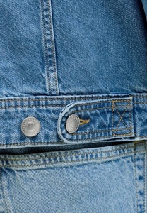 Veste en jean pour homme de style vintage personnalisable, 100% coton, respirante, avec broderie, positions de logo entièrement personnalisables - Product Image 4