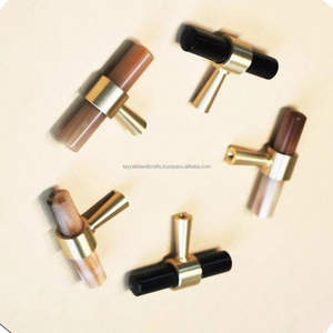 Bouton en corne en forme de T exquis fabriqué en Inde pour meubles et décoration Agate - Product Image 1