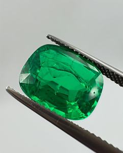 Esmeralda Zambiana Cultivada en Laboratorio, Color Verde, Corte Esmeralda, Claridad VVS1, 5CT, Tamaño Libre, Lote de 10 Piezas, para Joyería - Product Image 2