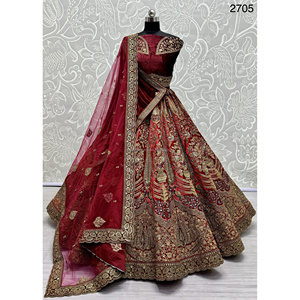 Indian Bridal Wear Velvet Collections de Fabzone FZBELLA con Zarkhan Work - Product Image 2