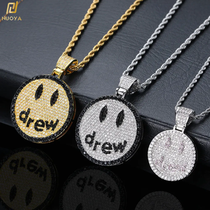 Collier pendentif rond visage souriant style Hip Hop Iced Out, en zircon cubique étincelant, bijou bling-bling, cadeau pour homme - Product Image 1