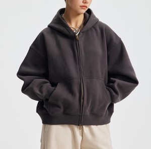 Sweat-shirt à capuche zippé oversize pour homme, marron uni, décontracté, avec poche kangourou, service de marquage et d'emballage personnalisés disponible - Product Image 5