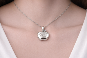 Pendentif Pomme Paix et Amour en Argent Sterling 925 Fait Main Collier Délicat - Product Image 4