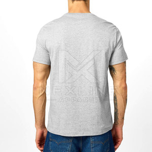 Camisetas ligeras para hombre con cuello redondo, hechas para el gimnasio, actividades al aire libre y uso diario, con tela suave y un diseño moderno y a la moda. - Product Image 4
