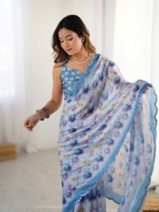 Sari de chinnon pesado con estampado floral Kutchi y borde de cuentas para mujer, ideal para bodas tradicionales indias. - Product Image 6