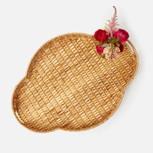 Bandeja de ratán natural tejida con forma de flor, plato decorativo de mimbre hecho a mano con asas integradas para mesa de café - Product Image 3