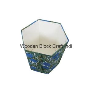 Cubo de papel decorativo hecho a mano con tapa abierta, impreso en PP, con envoltura de cartón y tela 100% algodón. - Product Image 5