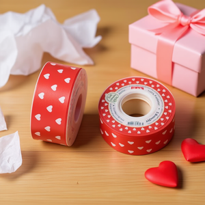Cinta de Corazón Roja Iln de 3.8 cm x 25 yardas para Envolver Regalos y Decoraciones - Product Image 2