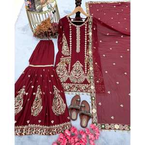 Salwar Kameez de Seda Roja de Diseñador PD-Aarohi con Hermosa Dupatta, Conjunto de Fiesta con Top y Pantalones Plazzo 2XL, Look Elegante - Product Image 4