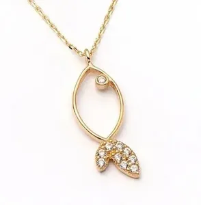 Colgante de Plata de Ley 925 con Baño de Rodio, Diseño de Pez Vintage, con Moissanita de Corte Brillante de 1 Quilate, Marca Tishya, para Mujer - Product Image 1