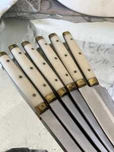 ชุดมีดเนย สแตนเลส ขอบตรง ด้ามจับสีงาช้าง อุปกรณ์ครัว - Product Image 6