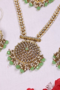 Parure de bijoux ethniques plaqués or en alliage avec collier, boucles d'oreilles et bague en zircon pour femme, cadeau vintage pour mariage ou anniversaire - Product Image 4