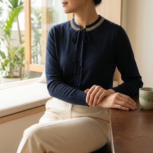 Cardigan Classique Vintage en Tricot avec Col en Cristal, en Laine et Acrylique, Style Décontracté avec Boutons Brodés et Imprimés, Long pour l'Hiver et l'Automne - Product Image 4