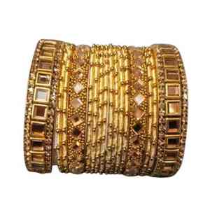 Ensemble de bracelets de mariage islamiques tendance et luxueux en perles Kundan plaqués or, bijoux pour femmes - Product Image 4