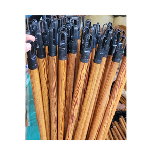 Venta caliente de alta calidad de Vietnam piso de limpieza personalizado grano de madera de PVC, cepillo de Cable LARGO DE Color café/mango de tubo de mopa - Product Image 1
