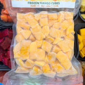 Cubos de mango congelados IQF procesados a partir de mango maduro para servicios de catering, repostería, postres y fabricación, origen Vietnam. - Product Image 3