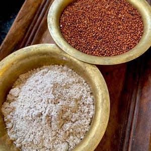 Poudre de Raagi en vrac 1kg, très demandée, ingrédient naturel de qualité alimentaire supérieure, pour la nutrition quotidienne, la cuisine saine, la pâtisserie et le bien-être 24 - Product Image 4