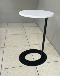 Mesa Auxiliar Redonda Moderna de Metal con Estructura de Acero, Diseño Ecológico sin Brazos con Movimiento Oscilante para Sala de Estar - Product Image 6