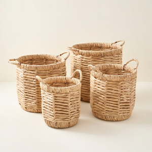 Vietnam Supplier Water Hyacinth <b>Basket</b> Wholesale <b>Round</b> Woven Planter Pot Sustainable Home Storage Solutions Natural <b>Wicker</b> Bin - Product Image 2
