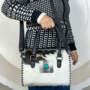 Bolso de Mano Mediano de Cuero Vacuno de Alta Calidad para Mujer, Bolso de Viaje Cruzado de Cuero Genuino Hecho a Mano por Diseñadores - Product Image 4