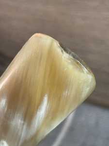 Calzador largo hecho a mano con cuerno auténtico de búfalo, estilo vintage |   Elementos Esenciales para un Armario Retro | Artículo Coleccionable de Estilo Usado y Desgastado - Product Image 2