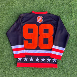 T-shirt personnalisé pour homme, style streetwear, col en V oversize, manches courtes, broderie et impression de lettres, pour fans de hockey sur glace - Product Image 3