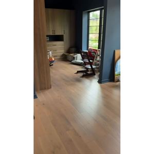 Plancher en bois massif en chêne blanc massif 18 mm T&G CARB P2 JAS Vietnam - Product Image 2
