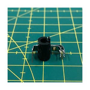 Enfileur d'aiguille XA1854001 pour pièces de Machines à coudre domestiques fabriquées à Taiwan pour les vêtements - Product Image 1